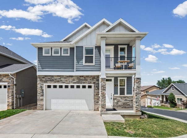 241 E RIDGELINE Way, North Salt Lake, UT 84054