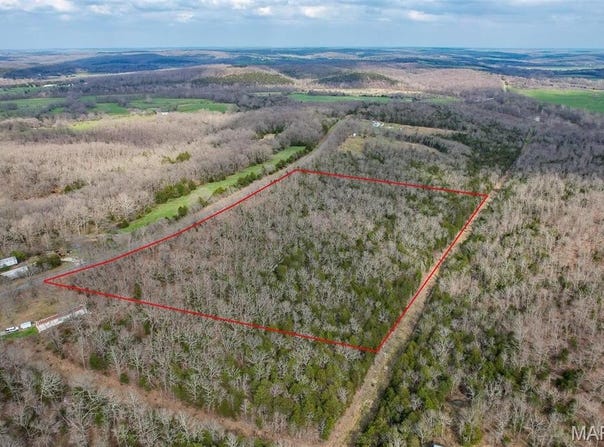 Highway AC, Lebanon, MO 65536