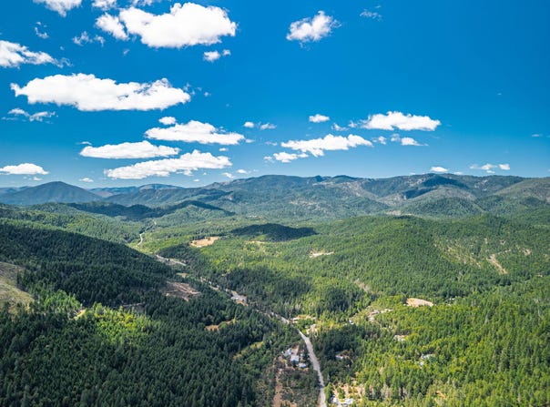222 Wonder Lane, Wilderville, OR 97543