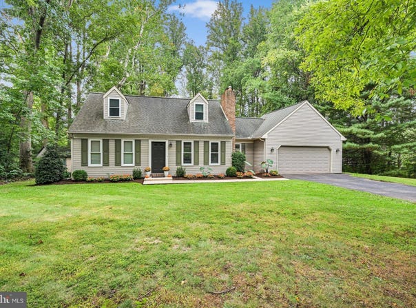 1180 SEGLOCK Road, LITITZ, PA 17543