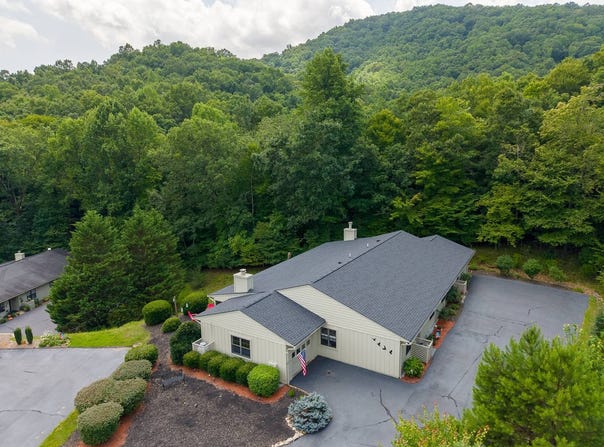 16A Willow View Drive, Franklin, NC 28734
