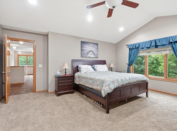 14901 Williston Lane, Minnetonka, MN 55345