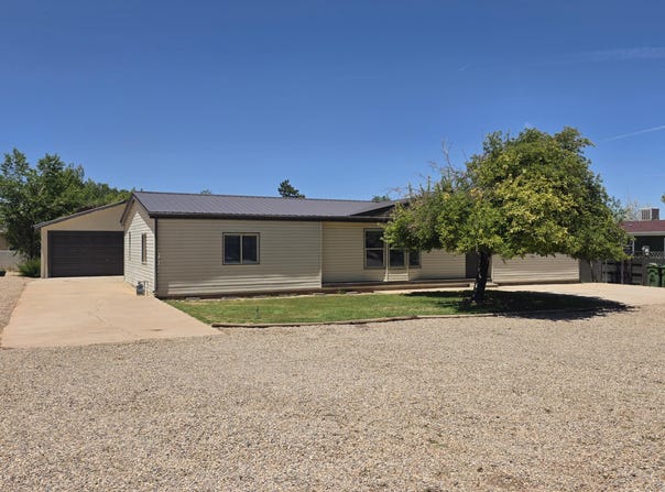 453 N 200 E, Parowan, UT 84761