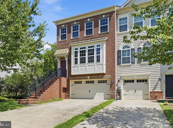 9810 SOLAR Course, LAUREL, MD 20723