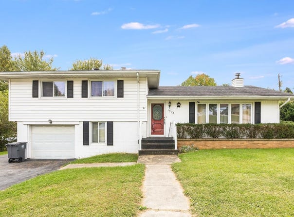 1523 W Memorial Drive, Connersville, IN 47331