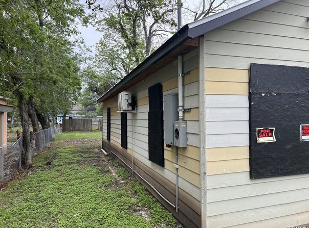 1011 Center St, San Antonio, TX 78202