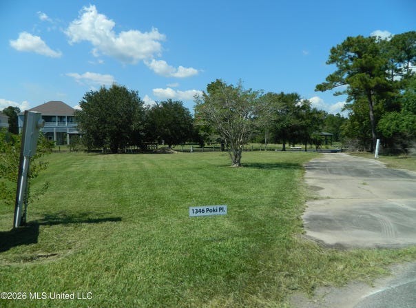 1346 Poki Place, Diamondhead, MS 39525