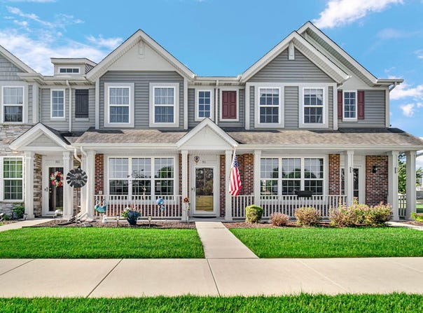 911 E 113th Lane, Crown Point, IN 46307