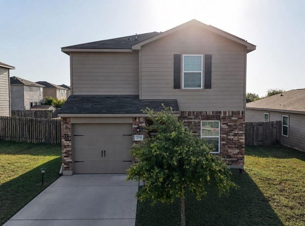 204 Denson Ln, Jarrell, TX 76537