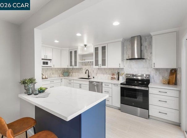 3674 Rossmoor Pkwy, Walnut Creek, CA 94595