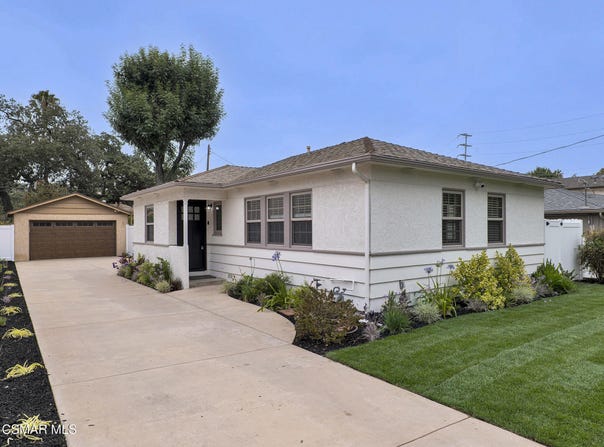 606 Hodencamp Road, Thousand Oaks, CA 91360
