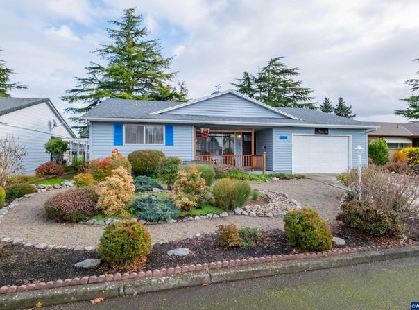 474 E Clackamas Cir, Woodburn, OR 97071