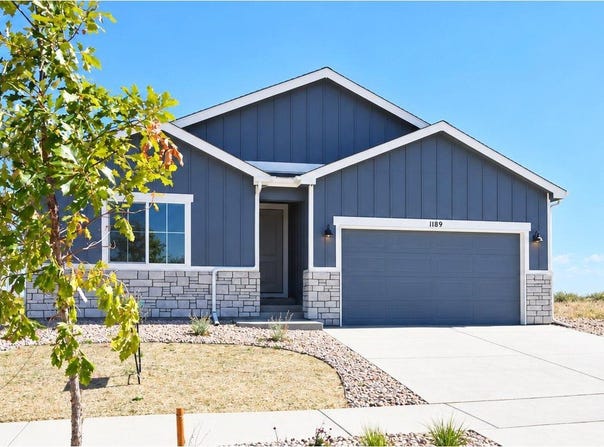 1189 Crown Sparrow St, Johnstown, CO 80534