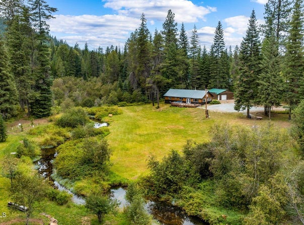 215 Gordon Dr, Priest Lake, ID 83856