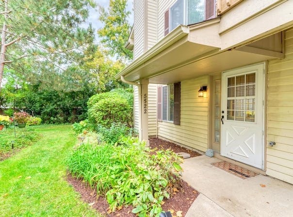 5522 Barclay Court, Clarendon Hills, IL 60514