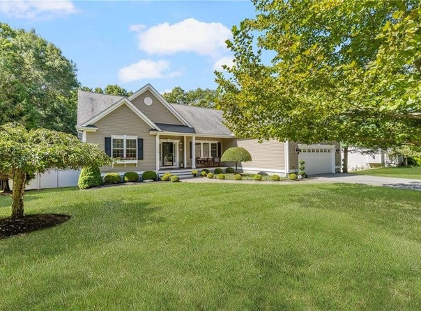 26 TIMBER Trail, Coventry, RI 02816