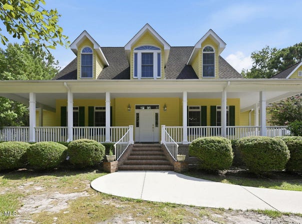303 Creekview Drive, Hampstead, NC 28443