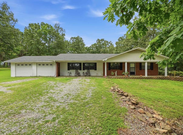 124 E Pin Oak Drive, Rose Bud, AR 72137