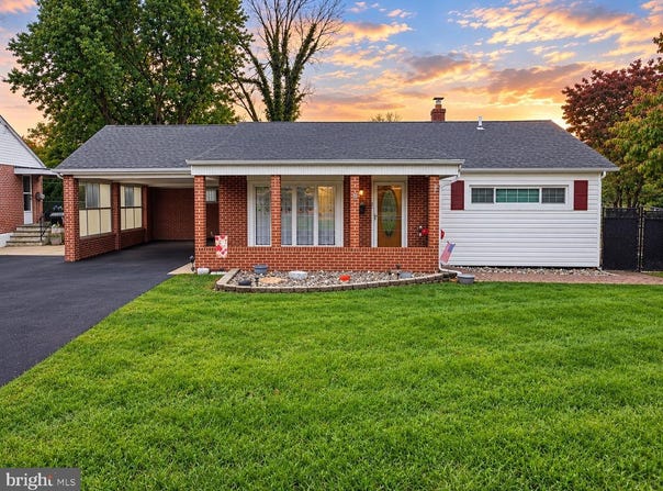2253 S LEE LN, ASTON, PA 19014