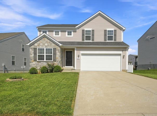 284 St Regis Drive, Shelbyville, KY 40065