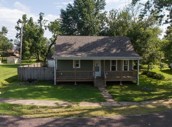 302 E Junge Street, Cole Camp, MO 65325