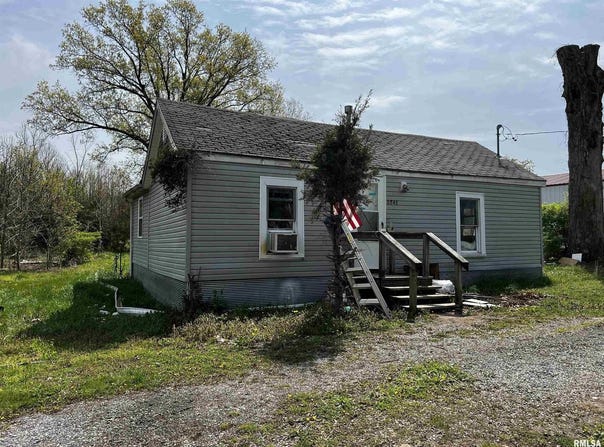 6846 E 1ST Street, Logan, IL 62856