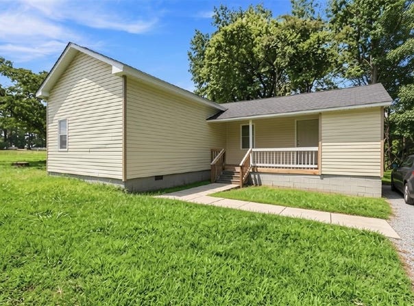 19081 Rawlings Road, Capron, VA 23829