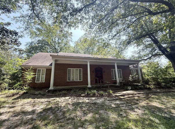 1800 W Jackson St, Tupelo, MS 38801