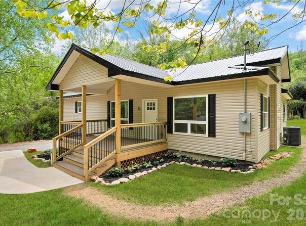 22 Ilyas Way, Waynesville, NC 28786