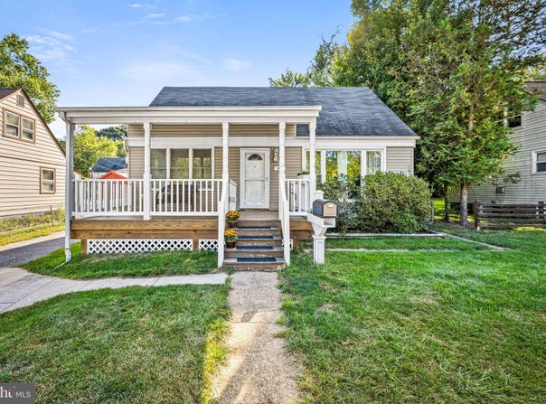 825 CLIFFEDGE Road, BALTIMORE, MD 21208