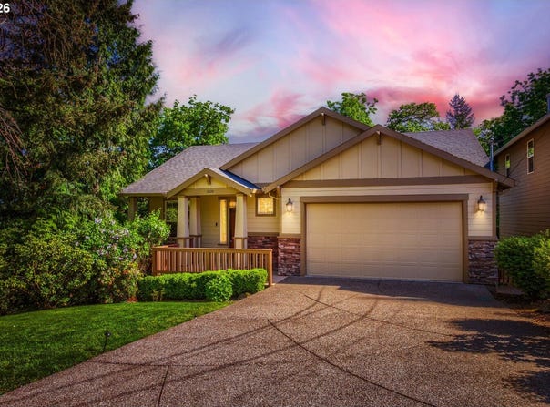 2020 SUNSET Ave, WestLinn, OR 97068