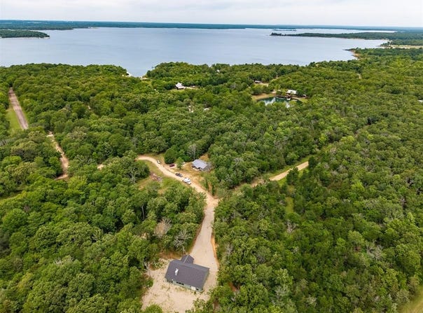 916 E Copperhead Road, Sawyer, OK 74756