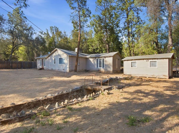 12424 Quartz Hill Road, Redding, CA 96003