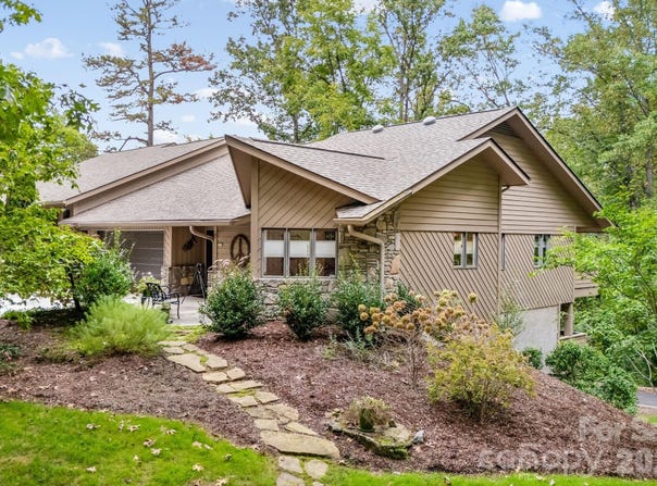 1702 Timber Trail, Asheville, NC 28804
