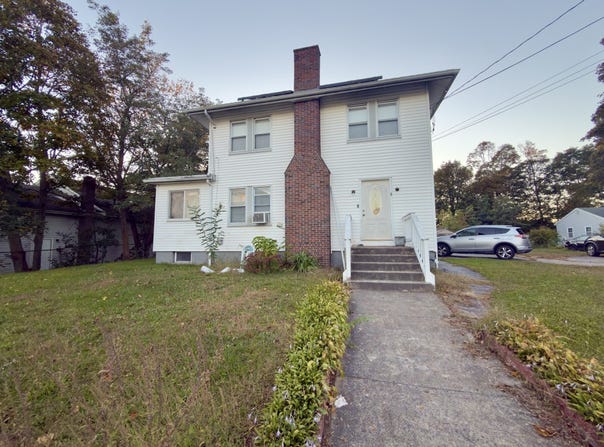 8 Mason St, Brockton, MA 02302