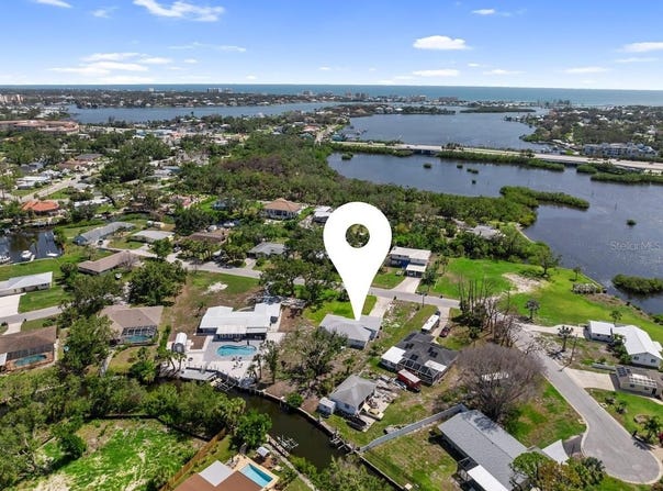400 DONA Drive, NOKOMIS, FL 34275