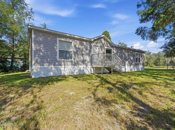 187 LAKEVIEW Drive, Melrose, FL 32666