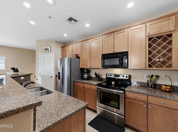 1330 S AARON Drive, Mesa, AZ 85209