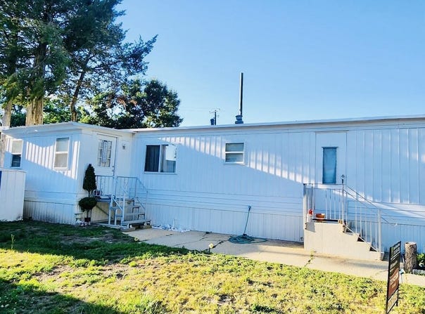 7 Grace Lane, Howell, NJ 07731