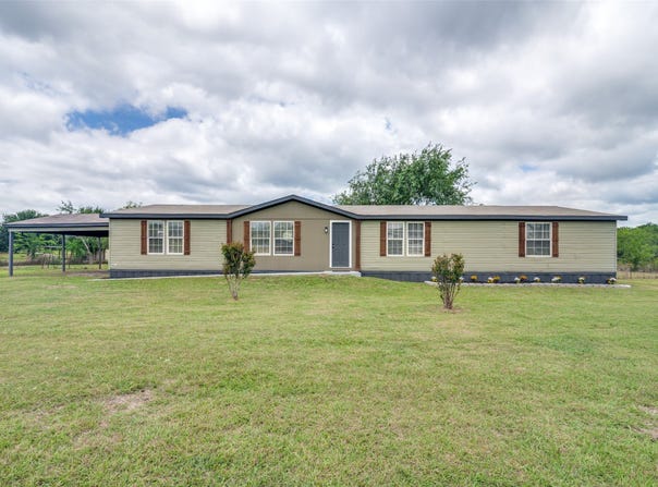 6168 Armadillo Drive, Kemp, TX 75143