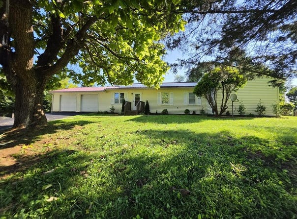 247 Mockingbird Ln, Galax, VA 24333
