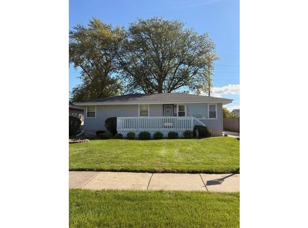 9851 Delaware Place, Highland, IN 46322