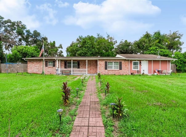 2409 GIDDENS Avenue, SEFFNER, FL 33584