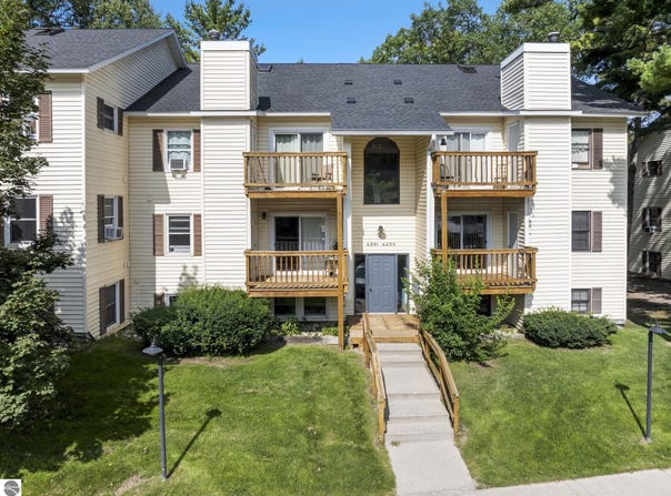 4241 Mitchell Creek Drive, Traverse City, MI 49686