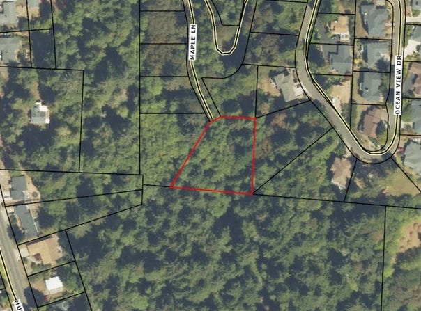 3000 Maple Ln, Florence, OR 97439