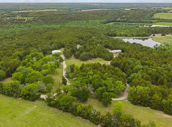 1229 County Rd 3105, Bonham, TX 75418