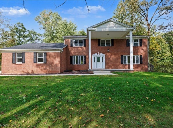 6785 Tanglewood Drive, Boardman, OH 44512