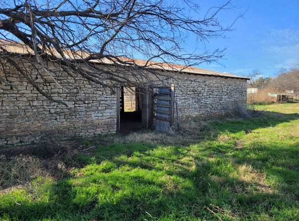 610 N Railroad, Hamilton, TX 76531