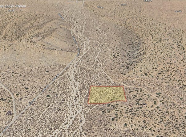 213th St E, Llano, CA 93544