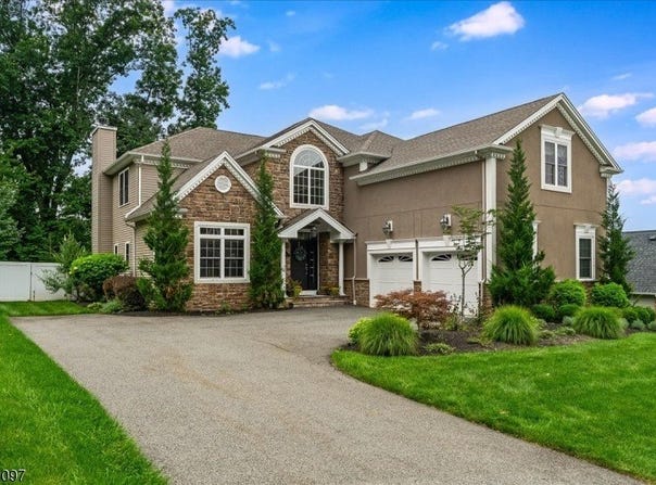 6 Jared Pl, Mount Olive Twp., NJ 07828-2823